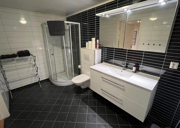Spacious Apartment- Walking Distance To Citycenter Τρόμσο