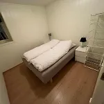アパート Spacious Apartment- Walking Distance To Citycenter トロムソ