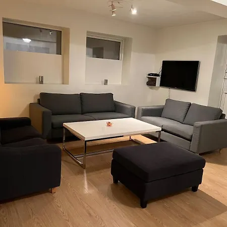 Appartamento Spacious Apartment- Walking Distance To Citycenter